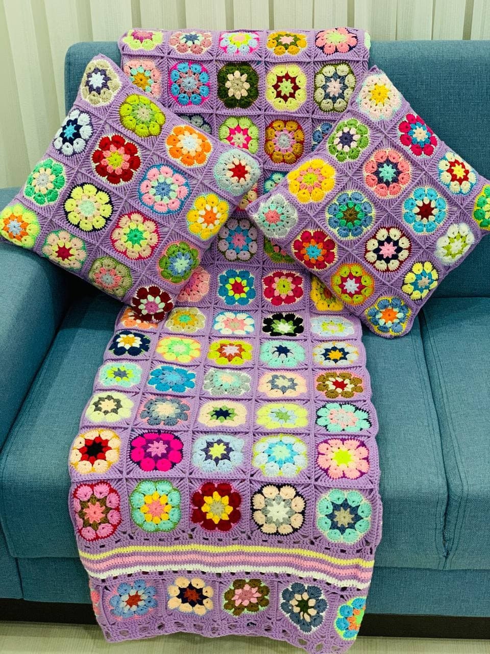 Crochet Daisy Pillow Cover Colorful, Granny Square Crochet Pillow Cover, Cushion Cover, Granny Coloful pillow cover, Black Pillow