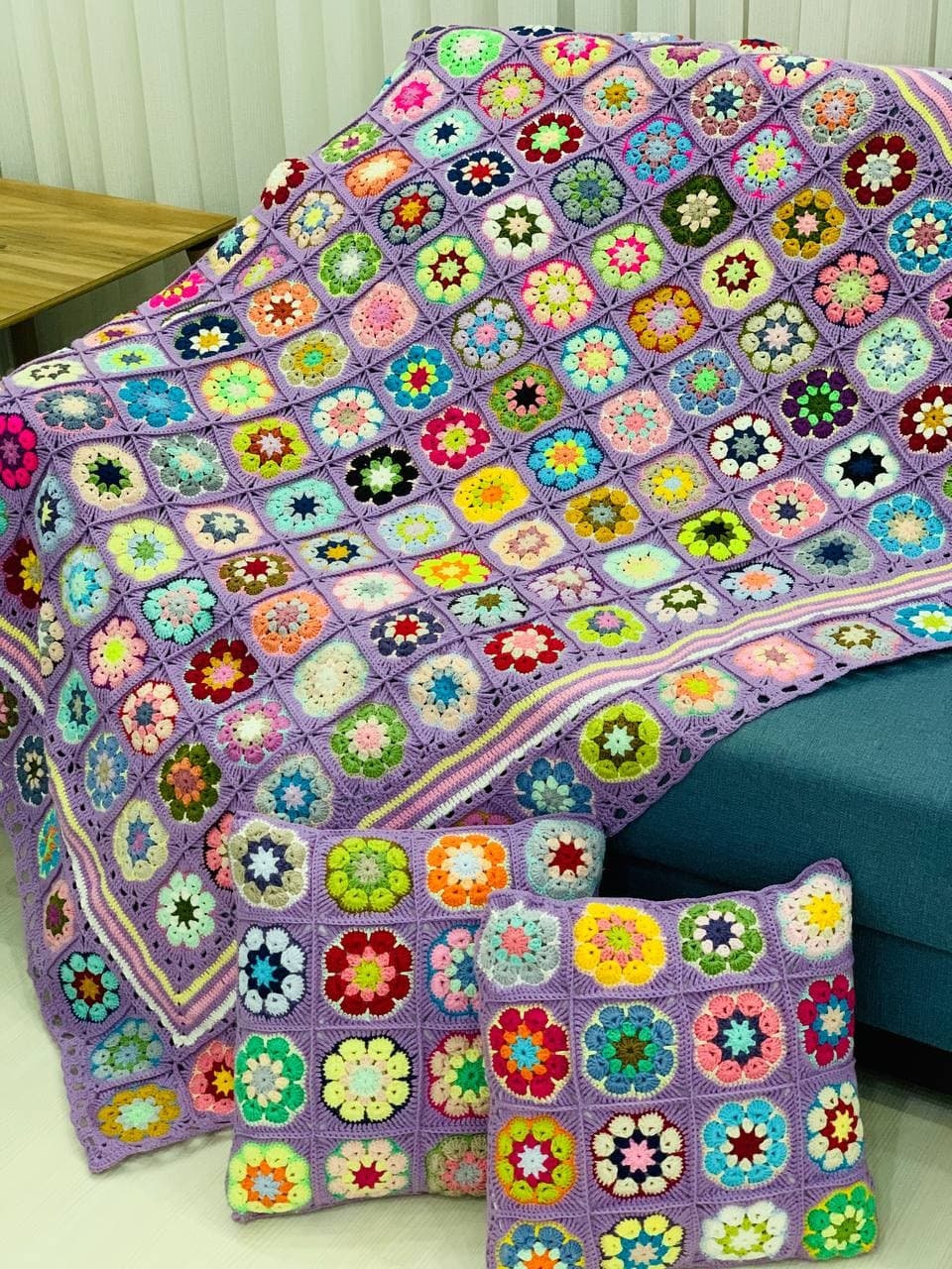 Crochet Daisy Pillow Cover Colorful, Granny Square Crochet Pillow Cover, Cushion Cover, Granny Coloful pillow cover, Black Pillow