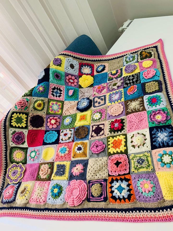 Crocheted afghan blanket, Crochet Afghan Throw Blanket, Flowers blanket, Bedspread Throw, Daisy Knitted sofa blanket Granny Square