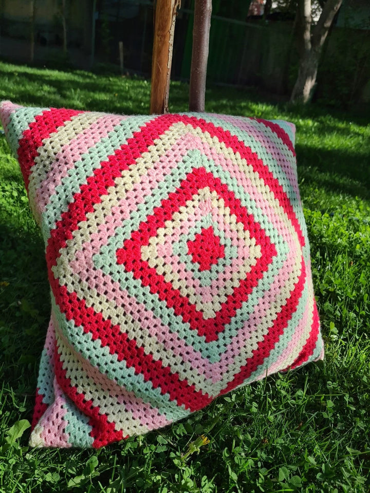 Crochet Pillow Cover Colorful, Granny Square Crochet Pillow Cover, Cushion Cover, Granny Coloful pillow cover, Black Pillow