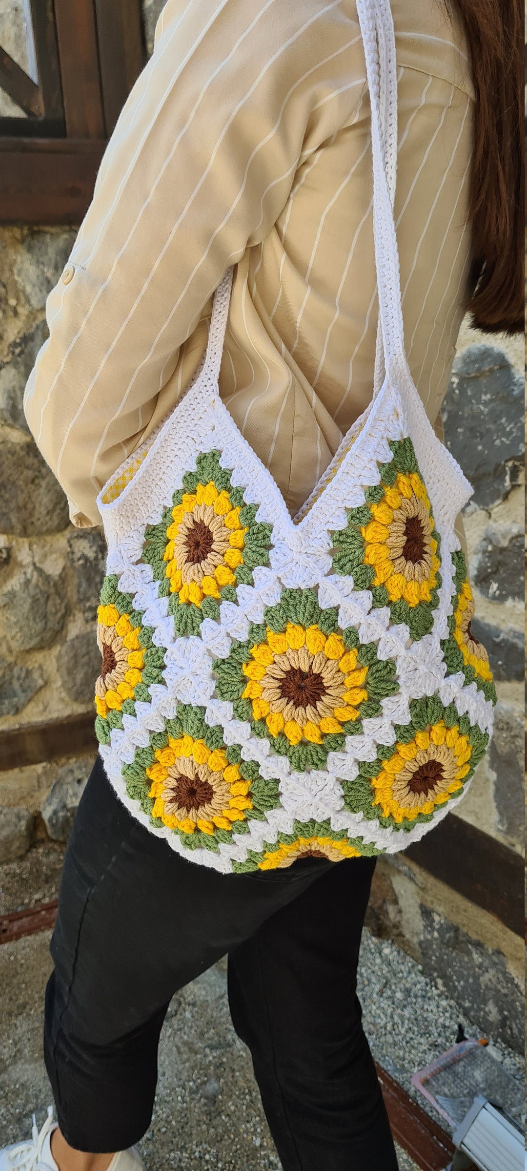 Crochet Sunflower Bags, HandKnit Daisy Bag, Granny Square Bag, Crochet Afghan Bag, Flower Bag, Crochet Purse, Retro Bag, Hippie Bag