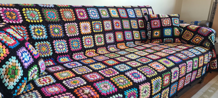 Roseanne's Granny Square Afghan, Crochet Afghan Blanket, Granny Square Bedspread Throw, Knitted sofa blanket, large crochet blanket, vintage