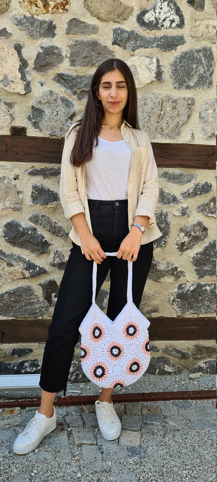 White Crochet Shoulder Bag, Summer Bag, Grannysquare Tote Bag, Crochet Purse, Handknit Bag, Mini Bag, Market Bag, Gift Her