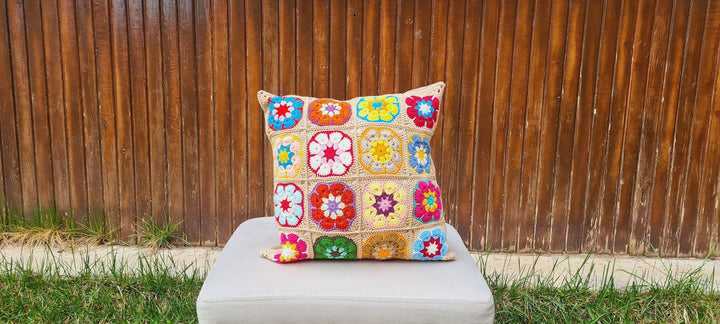 Crochet Beige Daisy Pillow Cover, Granny Square Crochet Pillow Cover, Cushion Cover, Granny Coloful pillow cover