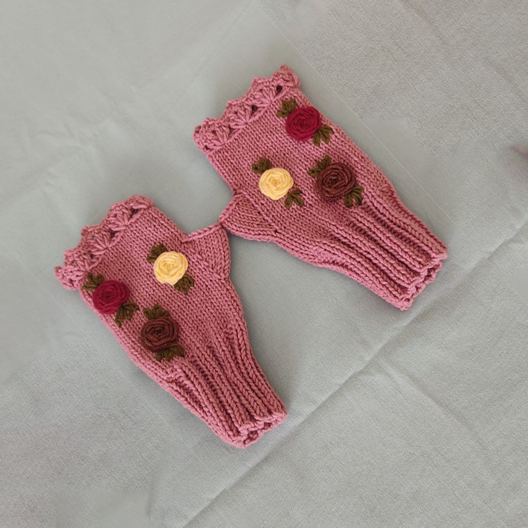 Ready to ship Lilac Crochet flower Gloves, knitted winter gloves, Half Finger Gloves, Daisy Gloves, flower fingerless, Christmas gift