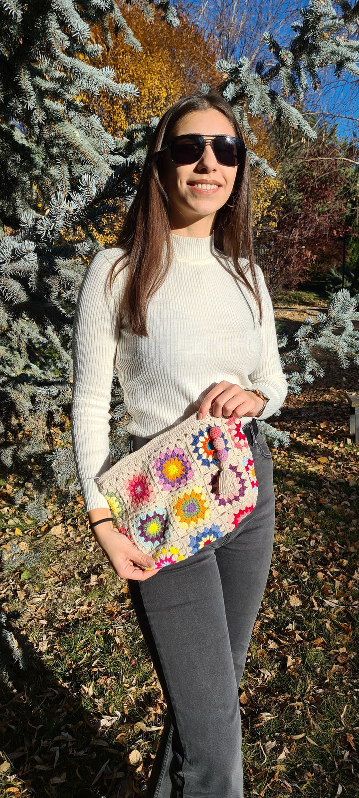 White Crochet Mini Bag, Grannysquare Knit Bag, Summer Bag, Crochet Purse, Hippie Bag, Afghan Crochet, Vintage Style