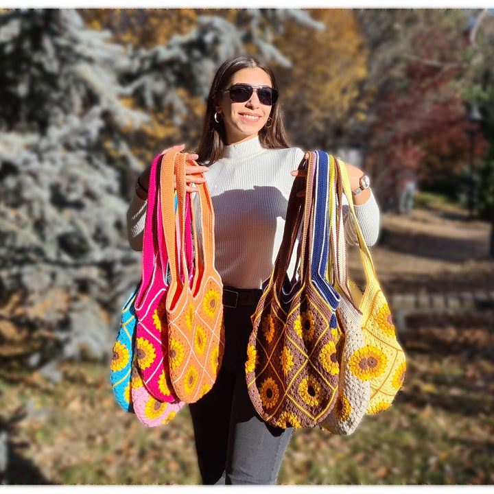 Fuscia Crochet Sunflower Bag, Crochet Purse, Afghan Crochet Bag, Floral Knit Bag, Mini Daisy Bag, Grannysquare Bag, Crochet Purse