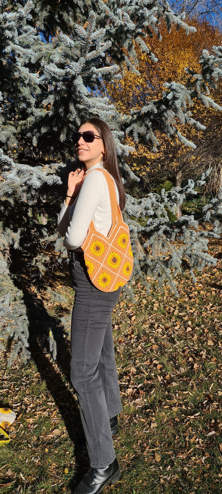 Sunstone Sunflower Bag, Crochet Mini Shoulder Bags, Floral Knit Bag, Mini Daisy Bag, Grannysquare Bag, Crochet Purse, Knit Tote Bag