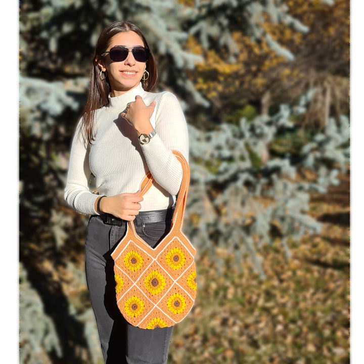 Sunstone Sunflower Bag, Crochet Mini Shoulder Bags, Floral Knit Bag, Mini Daisy Bag, Grannysquare Bag, Crochet Purse, Knit Tote Bag