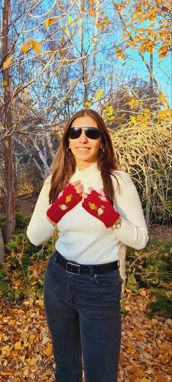 Burgundy Crochet Fingerless Gloves, Knitted floral winter gloves, Half Finger Gloves, Womens Gloves, flower fingerless