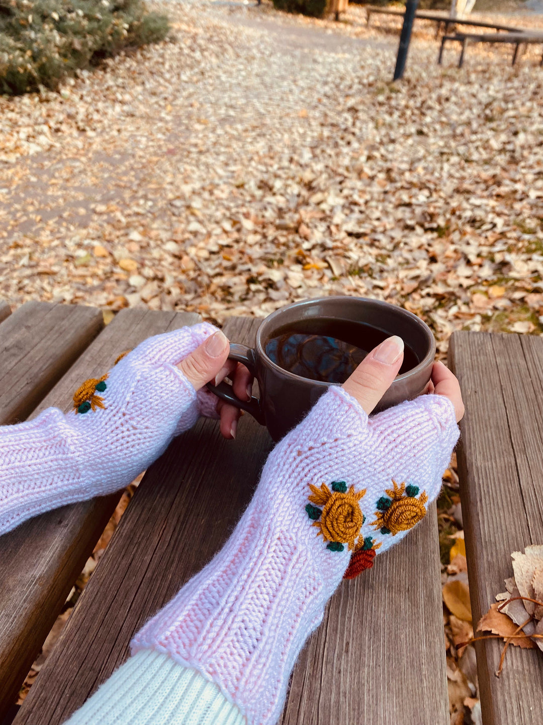 Ready to ship Light pink Crochet Gloves fingerless, floral knitted winter gloves, Half Finger floral Gloves, Womens Gloves, flower fingerles