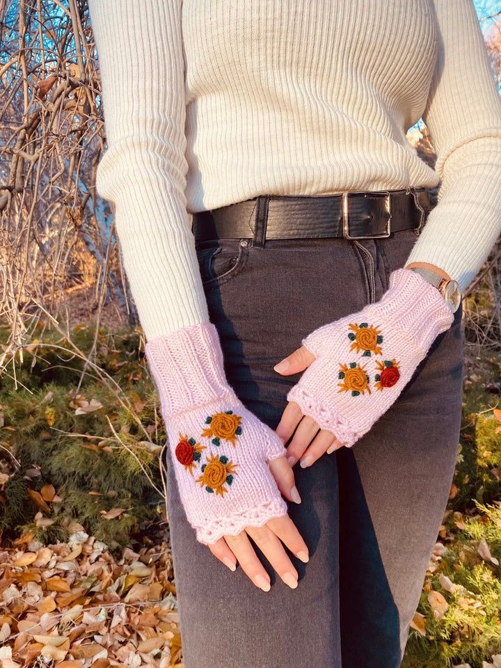 Ready to ship Light pink Crochet Gloves fingerless, floral knitted winter gloves, Half Finger floral Gloves, Womens Gloves, flower fingerles