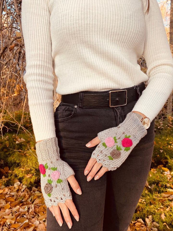 Crochet Gloves Gray fingerless, floral knitted winter gloves, Half Finger floral Gloves, Womens Gloves, flower fingerless