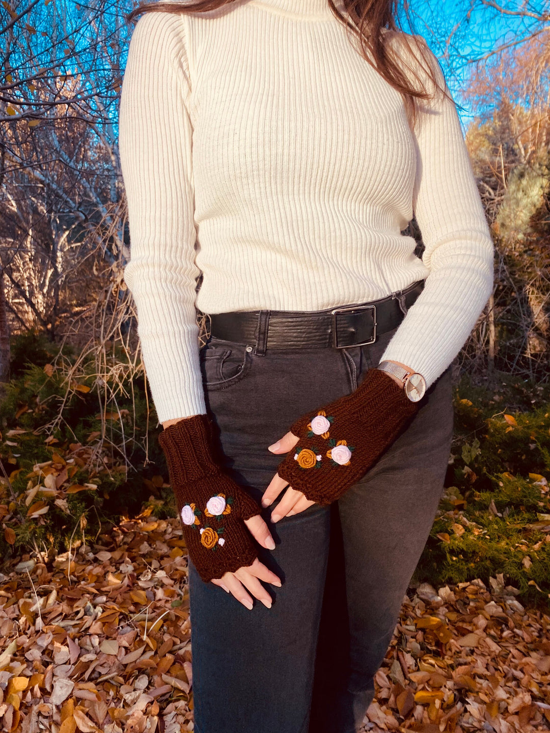 Brown Crochet Gloves fingerless, floral knitted winter gloves, Half Finger floral Gloves, Womens Gloves, flower fingerless