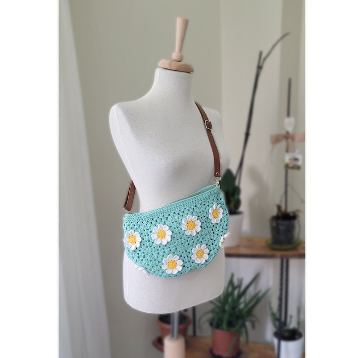 Flower Bum Bag, Knitted Fanny Bag, Crochet Daisy Bag, Crochet Granny Square Crossbody Bag, Hobo Bag Women, Chest Bag, Patchwork Travel Bag