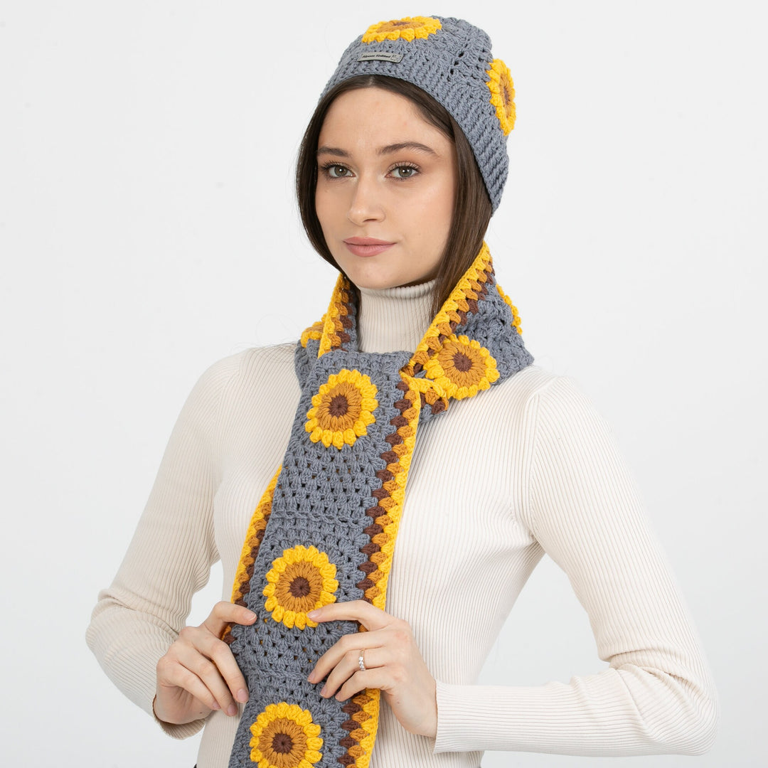 Gray Woman Hand Knit Scarf, Sunflower Crochet Beanie, Hand Knit Winter set, Crochet Woman Scarf, Granny Square Scarf, knitted flower scarf