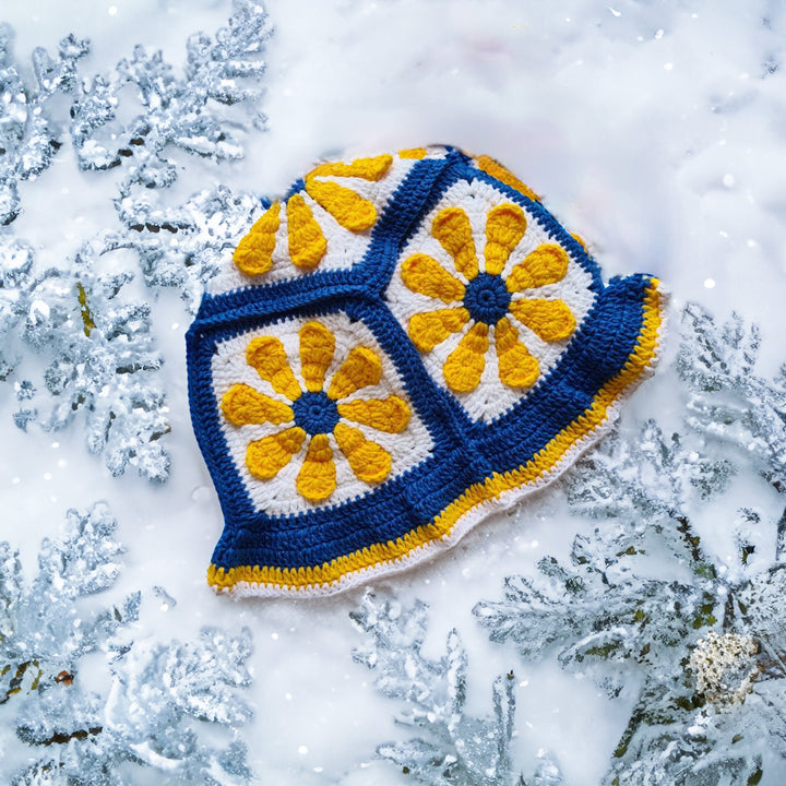 Knitted blue floral hat, crochet daisy beanie, crochet bucket hat, festival hat, knitted hat, winter hat, women hat