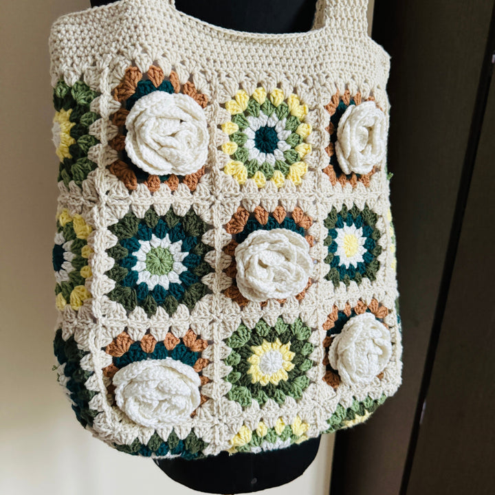 Beige Hand Knit Rose Bag, Crochet Shoulder Rose Bags, Hand Knit Floral Bag, Colorful Knitted Bag, Women knit bag, Festival Tote Bag